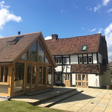 Heathrow Cottages Staines-upon-Thames Ngoại thất bức ảnh